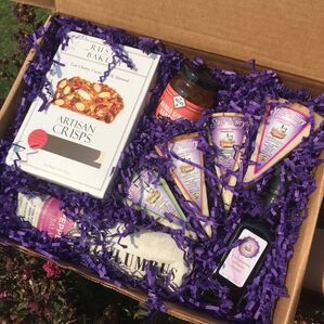 Image contains the Farm Favorite gift box. 